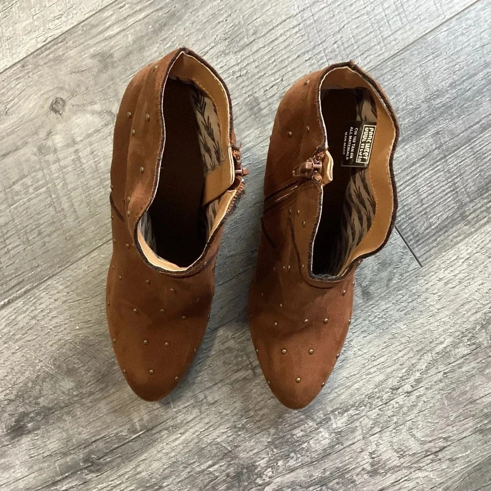 Code West Studded Boots Size 7m - image 2